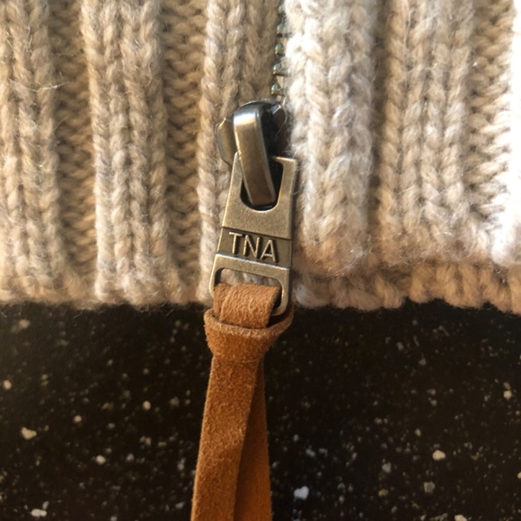 TNA zip up sweater - Picture 5 of 6